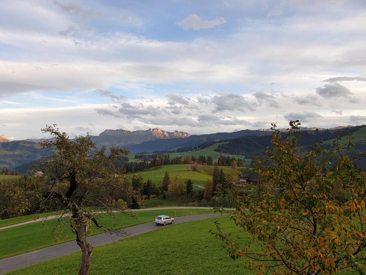 B&B Kraettli Eggiwil ภายนอก รูปภาพ